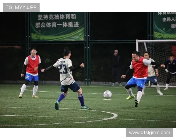 绿茵争锋激荡青春梦想描绘激情与荣耀的足球盛宴